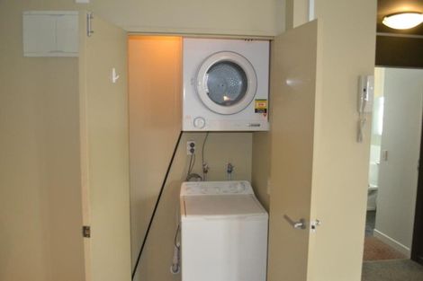 Photo of property in Westhaven Apartments, 20/127 Molesworth Street, Thorndon, Wellington, 6011