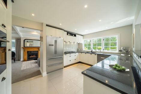 Photo of property in 29 Padnell Crescent, Paparangi, Wellington, 6037