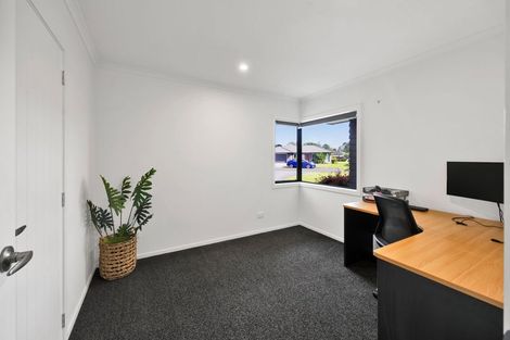 Photo of property in 7 Mercade Close, Stratford, 4332