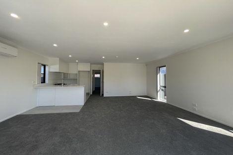 Photo of property in 1 Darren Crescent, Half Moon Bay, Auckland, 2012