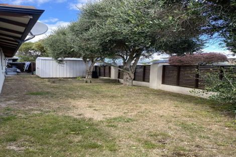 Photo of property in 5 Central Park, Paraparaumu Beach, Paraparaumu, 5032