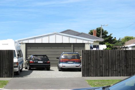 Photo of property in 227 Estuary Road, South New Brighton, Christchurch, 8062