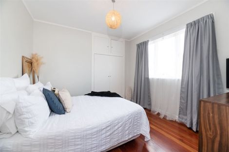 Photo of property in 23a Riserra Drive, Ranui, Auckland, 0612