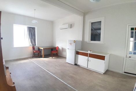 Photo of property in 13 Hall Street, Newtown, Wellington, 6021