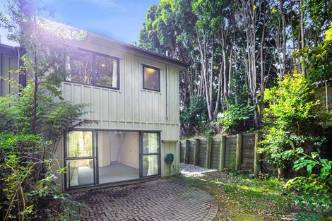 Photo of property in 135e Triangle Road, Massey, Auckland, 0614