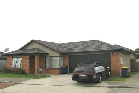 Photo of property in 3/4 Charlenne Close, Ranui, Auckland, 0612