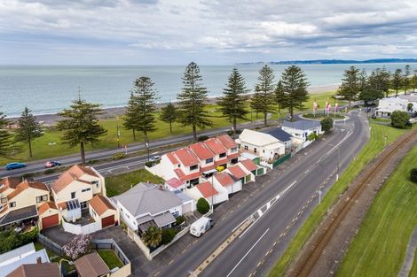 Photo of property in 511 Marine Parade, Napier South, Napier, 4110