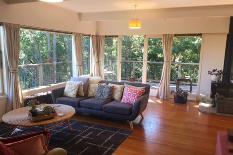 Photo of property in 4 Tranquil Glade, Hillcrest, Auckland, 0627