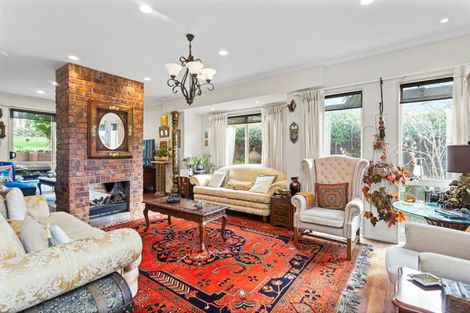 Photo of property in 17 Griffen Park Road, Mount Roskill, Auckland, 1041