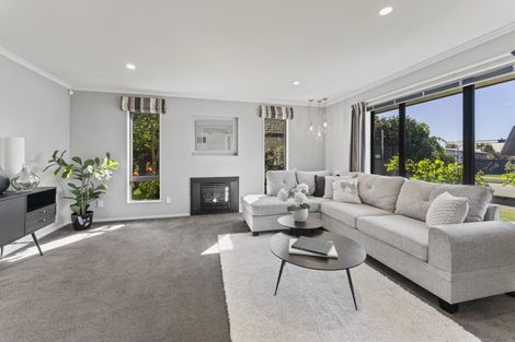 Photo of property in 16 Bottle Lake Drive, Parklands, Christchurch, 8083