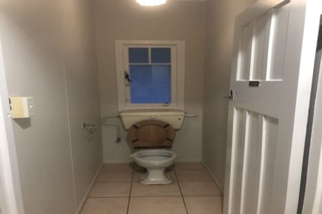 Photo of property in 56 Old Wairoa Road, Papakura, 2110