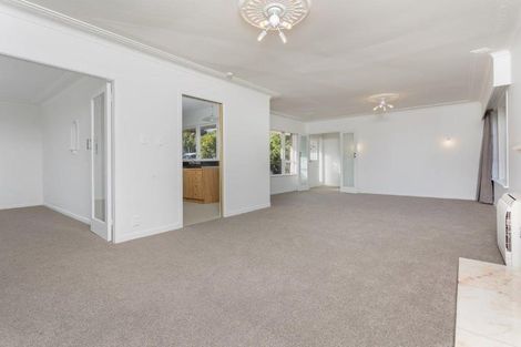 Photo of property in 2 Saratoga Avenue, Herne Bay, Auckland, 1011