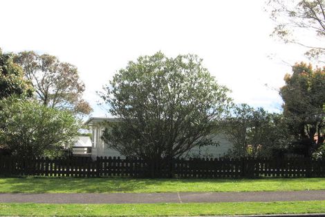 Photo of property in 24 Dingadee Street, Welcome Bay, Tauranga, 3112