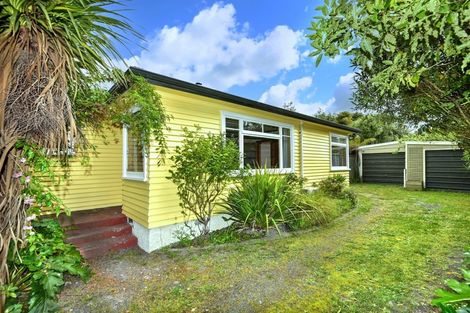 Photo of property in 9 Moyna Avenue, Dallington, Christchurch, 8061