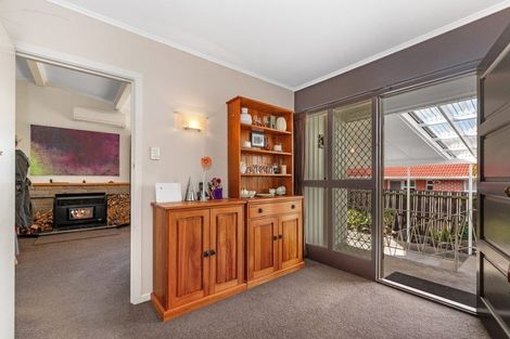 Photo of property in 29 Lyndhurst Road, Te Atatu South, Auckland, 0610