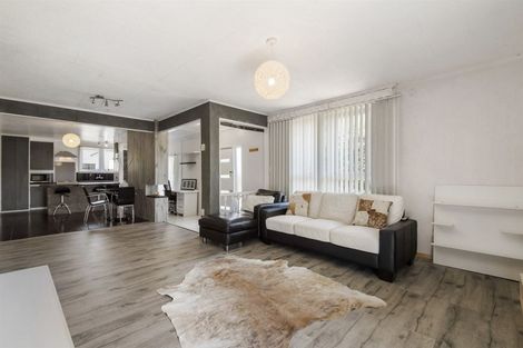 Photo of property in 17 Taurus Crescent, Beach Haven, Auckland, 0626