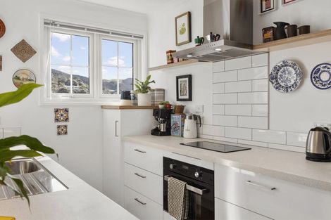 Photo of property in 300 Karori Road, Karori, Wellington, 6012