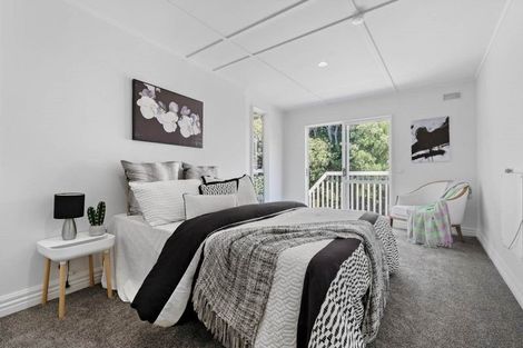 Photo of property in 28 Emlyn Place, Torbay, Auckland, 0630