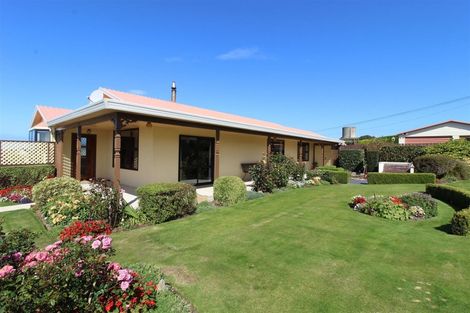 Photo of property in 20 Magdala Street, Kakanui, Oamaru, 9495
