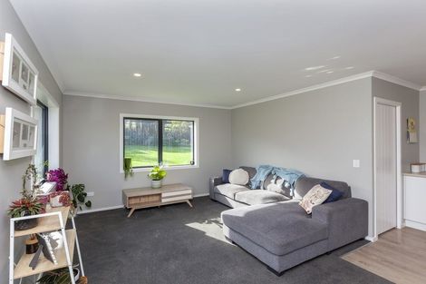 Photo of property in 12 Faydon Close, Ohau, Levin, 5570