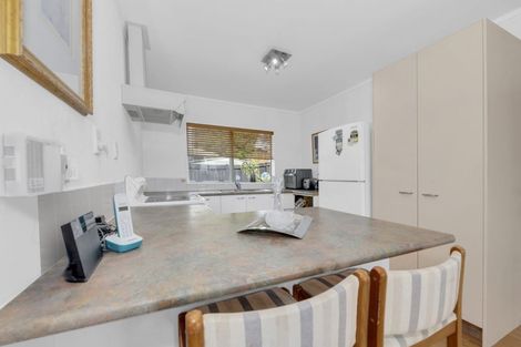 Photo of property in 220 Te Irirangi Drive, Flat Bush, Auckland, 2019