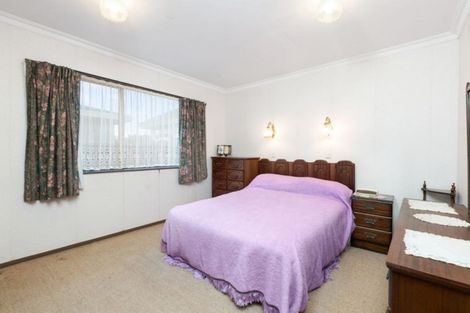 Photo of property in 98 Edgecumbe Road, Tauranga, 3110