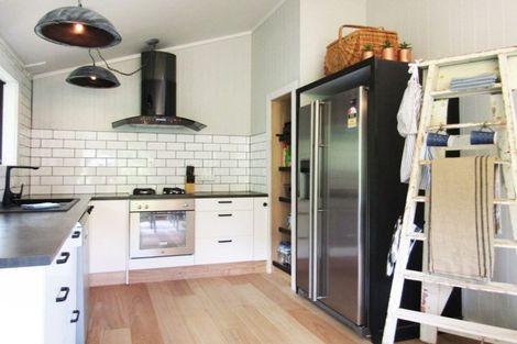 Photo of property in 82 Rangitane Loop Road, Kerikeri, 0294