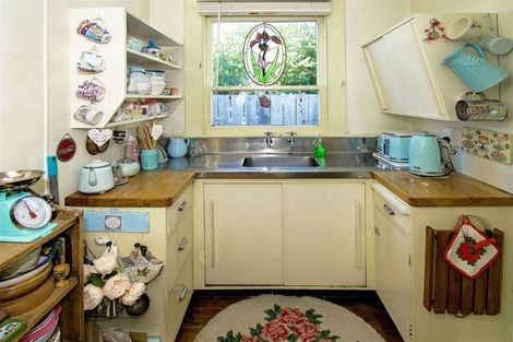 Photo of property in 37 Albert Street, Masterton, 5810