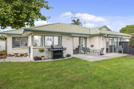 Photo of property in 17 Lavender Place, Papamoa Beach, Papamoa, 3118