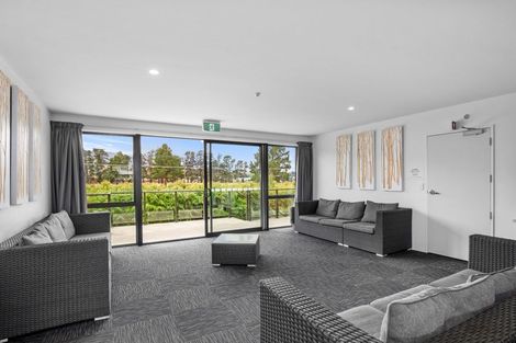 Photo of property in 16 Silverstone Drive, Cromwell, 9384