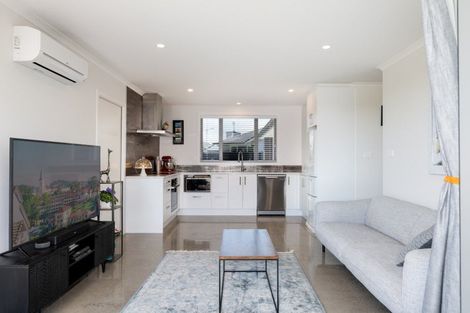 Photo of property in 69 Puhirake Crescent, Pyes Pa, Tauranga, 3112