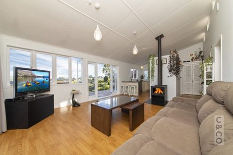 Photo of property in 18 Kent Terrace, Riverhead, 0820