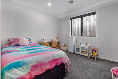 Photo of property in 19 Schooner Drive, Whitby, Porirua, 5024