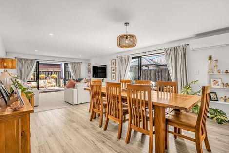 Photo of property in 16 Cam Mill Place, Rangiora, 7400