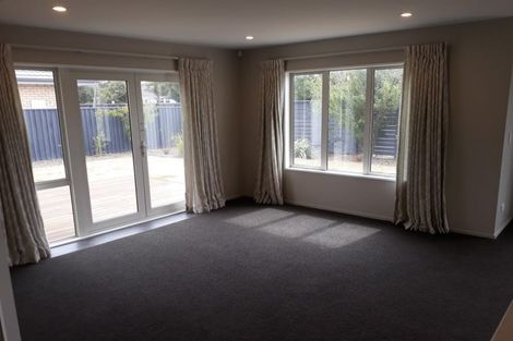 Photo of property in 2 Westpark Drive, Burnside, Christchurch, 8053