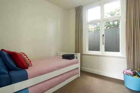 Photo of property in 11 Woodville Street, Edgeware, Christchurch, 8013