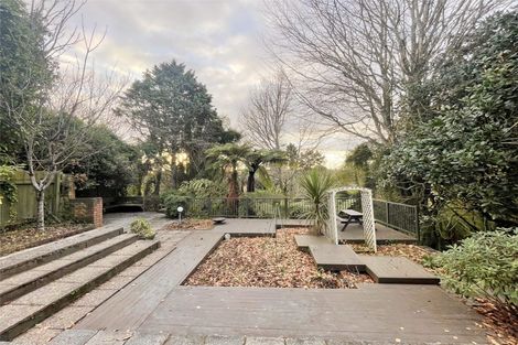 Photo of property in 19 Mcinnes Place, Queenwood, Hamilton, 3210