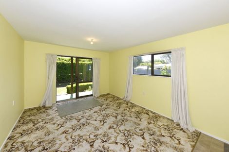 Photo of property in 5 Westcott Street, Dallington, Christchurch, 8061