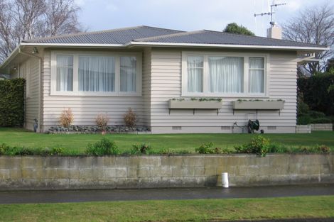 Photo of property in 21 Swansea Street, Hokowhitu, Palmerston North, 4410