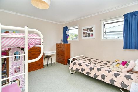 Photo of property in 242 Mairehau Road, Burwood, Christchurch, 8083