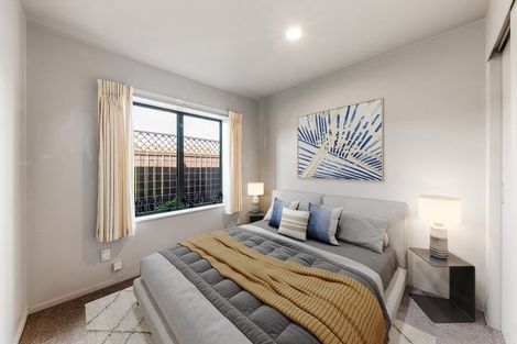 Photo of property in 51 The Grove, Red Beach, 0932