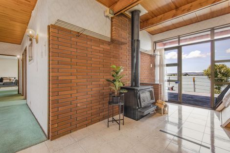 Photo of property in 54 Carnoustie Drive, Wattle Downs, Auckland, 2103