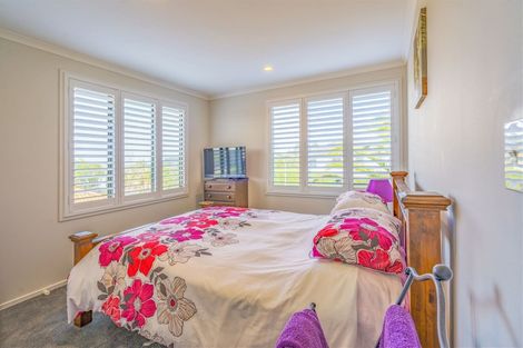 Photo of property in 6 Coral Court, Gulf Harbour, Whangaparaoa, 0930