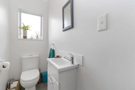 Photo of property in 54 Lansdowne Crescent, Glenview, Hamilton, 3206