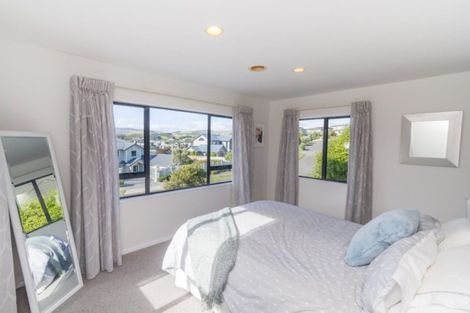Photo of property in 46 The Masthead, Whitby, Porirua, 5024