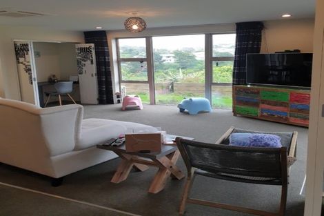 Photo of property in 24 Cresswell Place, Johnsonville, Wellington, 6037