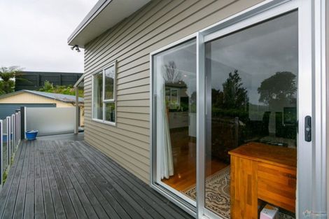 Photo of property in 5a Oawai Place, Marfell, New Plymouth, 4310