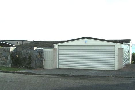 Photo of property in 1/14 Pine Ridge Terrace, Hauraki, Auckland, 0622