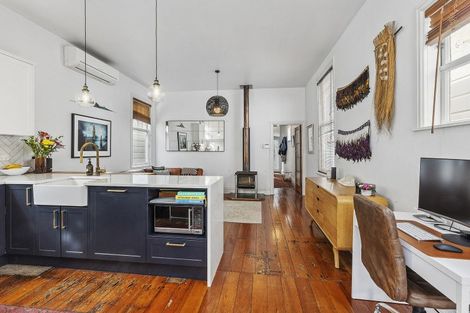 Photo of property in 63 Herald Street, Berhampore, Wellington, 6023