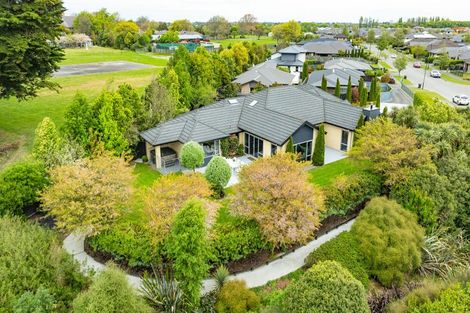 Photo of property in 100 Mcmahon Drive, Aidanfield, Christchurch, 8025